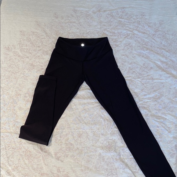 Classic Lululemon Leggings - Picture 1 of 2